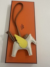 HERMES Rodeo Pegase PM charm Lambskin Craie Chai Lime NEW BOX RECEIPT picture