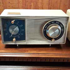 Vintage Mid Century Modern Motorola Radio (Tested) picture