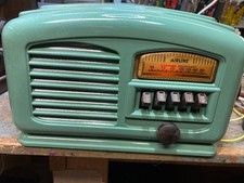 Wards Airline AM bakelite table radio serviced, playing and looking great. picture