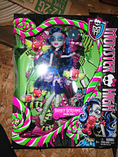 Monster High Sweet Screams Ghoulia Yelps 11in Articulated Doll w/ Accs NIB picture