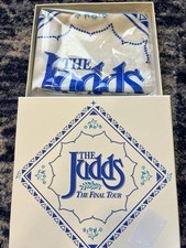 The Judds “The Final Tour” Scarf with gift box. NEW picture