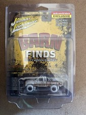 CHASE 🏆 Johnny Lightning 1:64 1985 Toyota SR5 Barn Find Diecast White Lightning picture