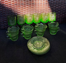Vintage Tiara Indiana Glass Chantilly Green Sandwich Glassware Collection picture