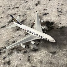 Herpa Wings Singapore Airlines A380 1:500 Diecast Model Aircraft picture