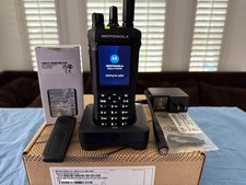 Motorola Solutions R7 UHF New Old Stock FKP WIFI BT GNSS(Free Fedex 2D) Warranty picture