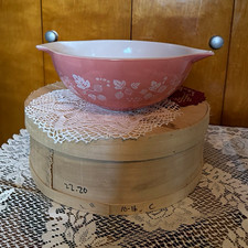 Pyrex pink gooseberry 444 Cinderella Mixing Bowl 4 Qt  picture