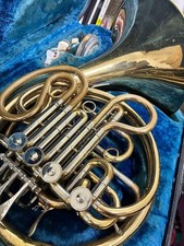 Yamaha YHR-664 Full Double French Horn Brass Instrument picture
