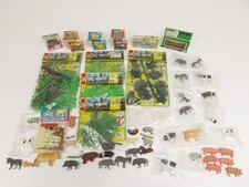 Britains Vintage Lot of Assorted Scenery LN 13062 picture