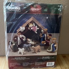 Bucilla Felt Nativity Kit 85263 Appliqué Christmas Home Decor Sealed Vtg 2005 picture