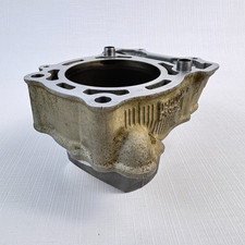 14-18 Yamaha YZ250F 15-19 YZ250FX WR250F OEM Cylinder Jug 1SM-11311-00 picture