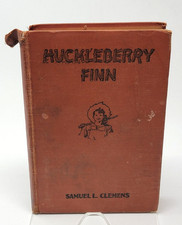 Undated Antique Huckleberry Finn by Samuel Clemens Book - Fair Condition Complet picture