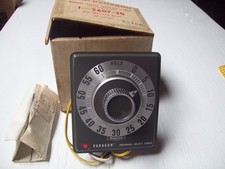 VINTAGE AMF Paragon 60 min Manual Timer switch 2607-20 in box New old stock rare picture