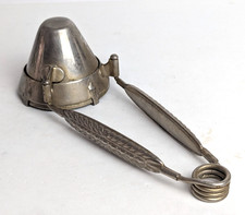 Antique Kingery Mfg.Co. Conical No.8 Ice Cream Scoop c.1900 Squeeze Handle picture