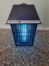 Vintage Stinger 1/2 Acre High Performance UV15  Insect/ Bug Zapper TESTED picture