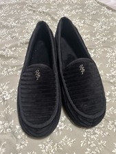 Gv Gallery Deebo Slippers picture