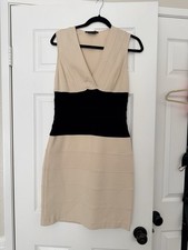 BCBGMAXAZRIA Women’s Sheath Dress 6 Beige/Black Colorblock V-Neck Sleeveless picture