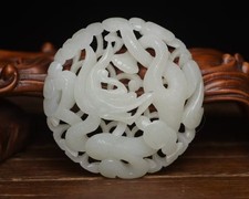 Ancient Chinese Mythical Dragon Hand-Carved Hetian Jade Amulets pendant F928 picture