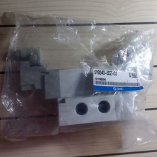 ONE New SMC SY9240-5DZ-03 Solenoid Valve Quality assurance picture