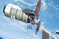 CYGNUS XL SPACECRAFT GRASPED BY CANADARM2 ROBOTIC ARM 2026 4X6 PHOTO picture