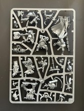 Warhammer 40,000  Armageddon Orks Big Boss, Bannernob & Painboy w/ Grot Orderly picture