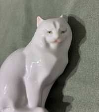Herend Hungary White Porcelain Persian Cat Figurine picture