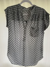 Pleione Women's XS White with Black Design Short Sleeve Top picture