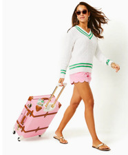 NEW LILLY PULITZER HERITAGE ROLLING TRUNK SUITCASE *65TH ANNIVERSARY*GWP🩷 picture