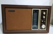 Vintage Radio Sony TFM-9450W 11 Transistors 2 Band picture