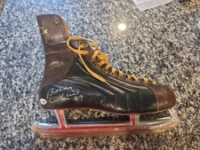 Bobby Hull Signed JSA COA Vintage Skate #9 Autograph Chicago Blackhawks HOF picture