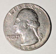 RARE 1982 P QUARTER FILLED P /OFF CENTER, RIM/DATE ERRORS SEE PHOTOS DESCRIPTION picture