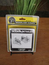 Woodland Scenics Scenic Details 2 John Deere Tractors Kit D211 HO Scale picture