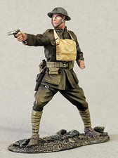 W. Britain - U.S. Marine NCO Firing M1911 Pistol, Belleau Wood, 1918 #13073 picture