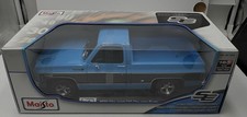 Maisto 1:18 Scale 1974 Chevrolet C10 Cheyenne Blue & Black Diecast Pickup Truck picture