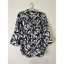 Chicos Black White Abstract Leaf Print 100% Linen Button Down Shirt Size 2 US 12 picture