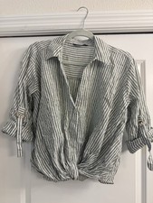 Zara Women’s XS Linen Green White Pinstripe Top Gold Buckle Sleeves Excellent picture
