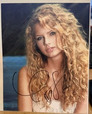 Taylor Swift Signed 8x10 Photo Early Debut Era Autograph Heart Beckett BAS LOA picture