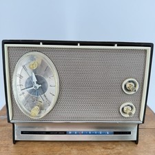 Vintage 1965 Sears Silvertone Model 132.4901 Solid State AM Clock Radio WORKS picture