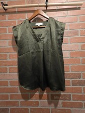 Loft Women's Green Size SP Petite Sleeveless Blouse Top.      Sku 6 picture