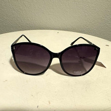 bebe Women's BBOPT101CE 001 Cat Eye Sunglasses Black/Gray Tinted 100% UV picture