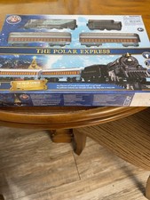 Lionel The Polar Express Battery Train Set 28-Piece 7-11925 NEW SEALED picture