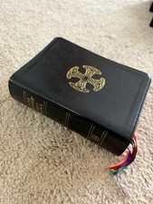 Divine Worship: Daily Office UK Leather Bound Prayer Book picture