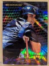 1998 Donruss Collections PRIZED #33 Larry Walker Refractor RARE PARALLEL /560 picture