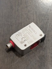 KEYENCE  LR-ZB250CN Distance Based Laser Sensor. New(No Box) picture