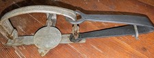 S. Newhouse Oneida Community No. 3 Single Long Spring Trap c.1905–1925 No Chain picture