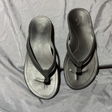 Olukai Women’s 'Ho‘ōpio Women’s Classic Beach Sandals Onyx picture