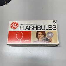 Vintage GE Flashbulbs #5.  12 Bulbs/Box. Total 48 Unused Bulbs Original Box Rare picture