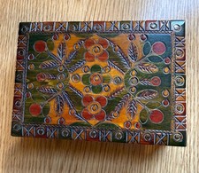 Vintage Handpainted Polished Trinket Wooden Trinket Box.With original cloth tag. picture