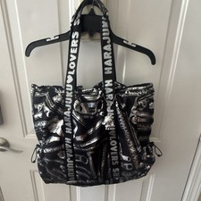 vintage black/white Harajuku Lovers tote bag with a metallic zippergraphic print picture