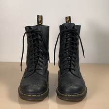 Doc Martens Women's size 7 - black 10-eye lace up boots visible wear on toe picture