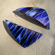 VINTAGE 1990s HANDMADE Glass Earrings Irridescent Blue / Black / White TEXTURED picture